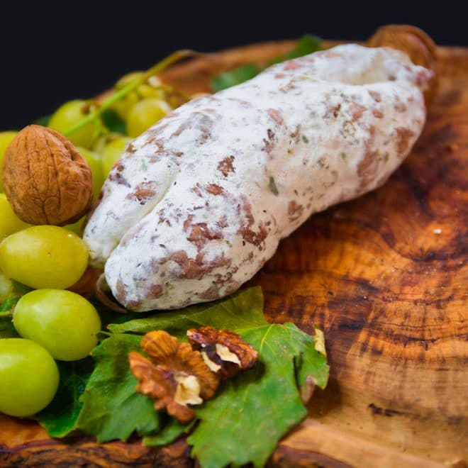 Saucisson sec aux noix